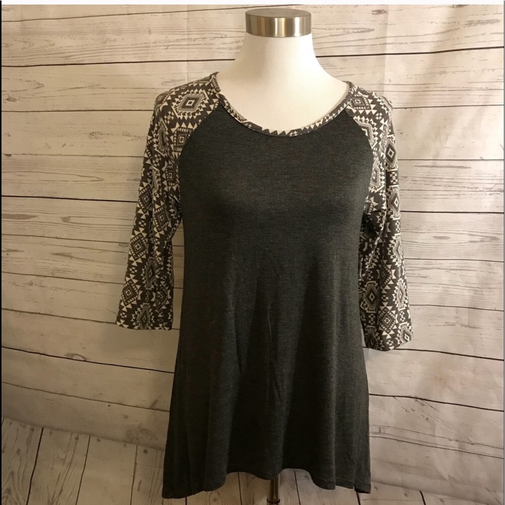 Tribal Print Baseball Cut Grey Top